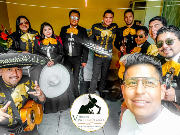 mariachis en quito