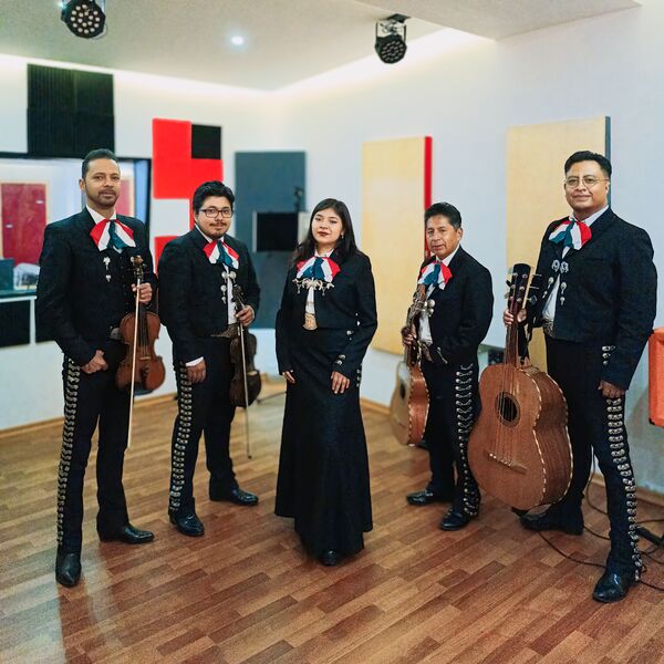 mariachis en quito